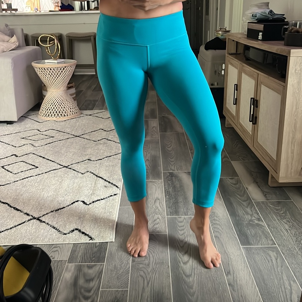Lululemon crop leggings